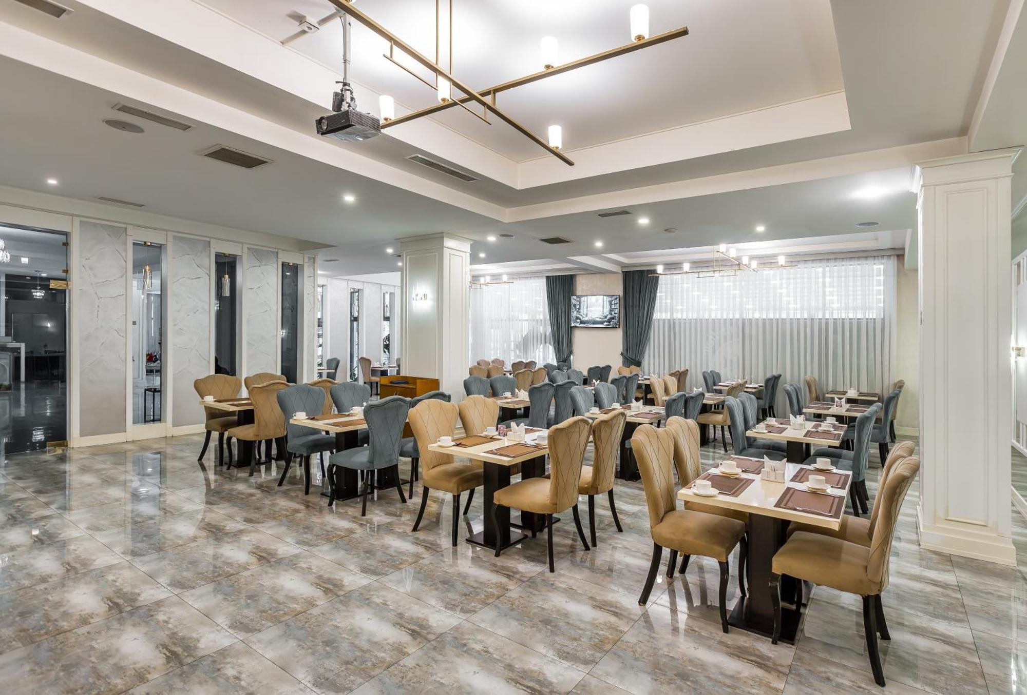 באקו Alba Hotel & Spa מראה חיצוני תמונה Restaurant
