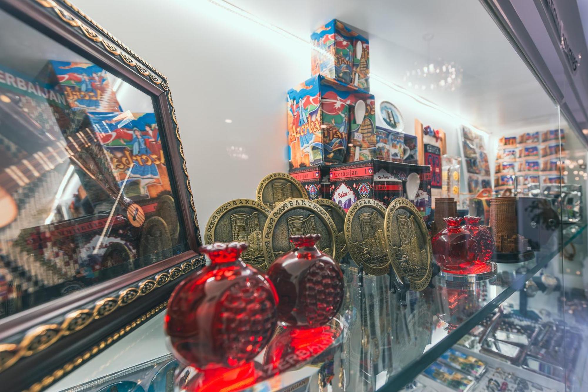 באקו Alba Hotel & Spa מראה חיצוני תמונה A shop in the Grand Bazaar