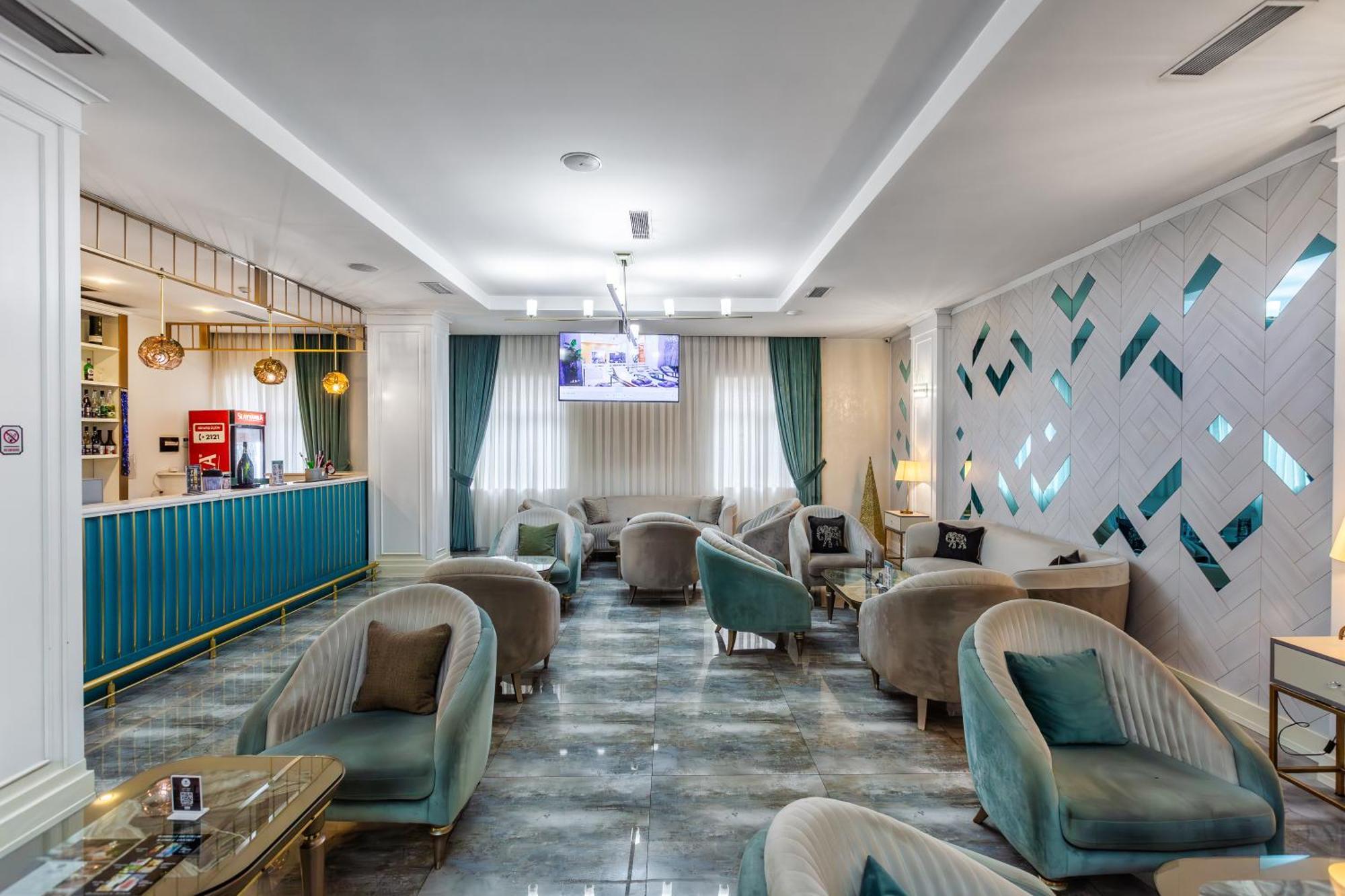 באקו Alba Hotel & Spa מראה חיצוני תמונה The lounge at the airport