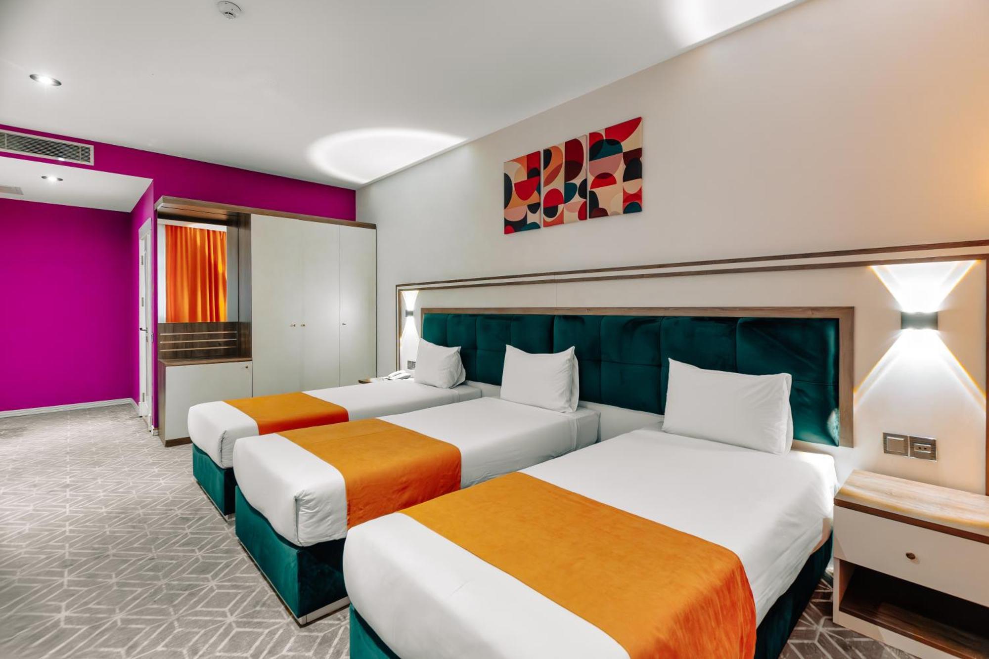 באקו Alba Hotel & Spa מראה חיצוני תמונה A room at the London Hilton on Park