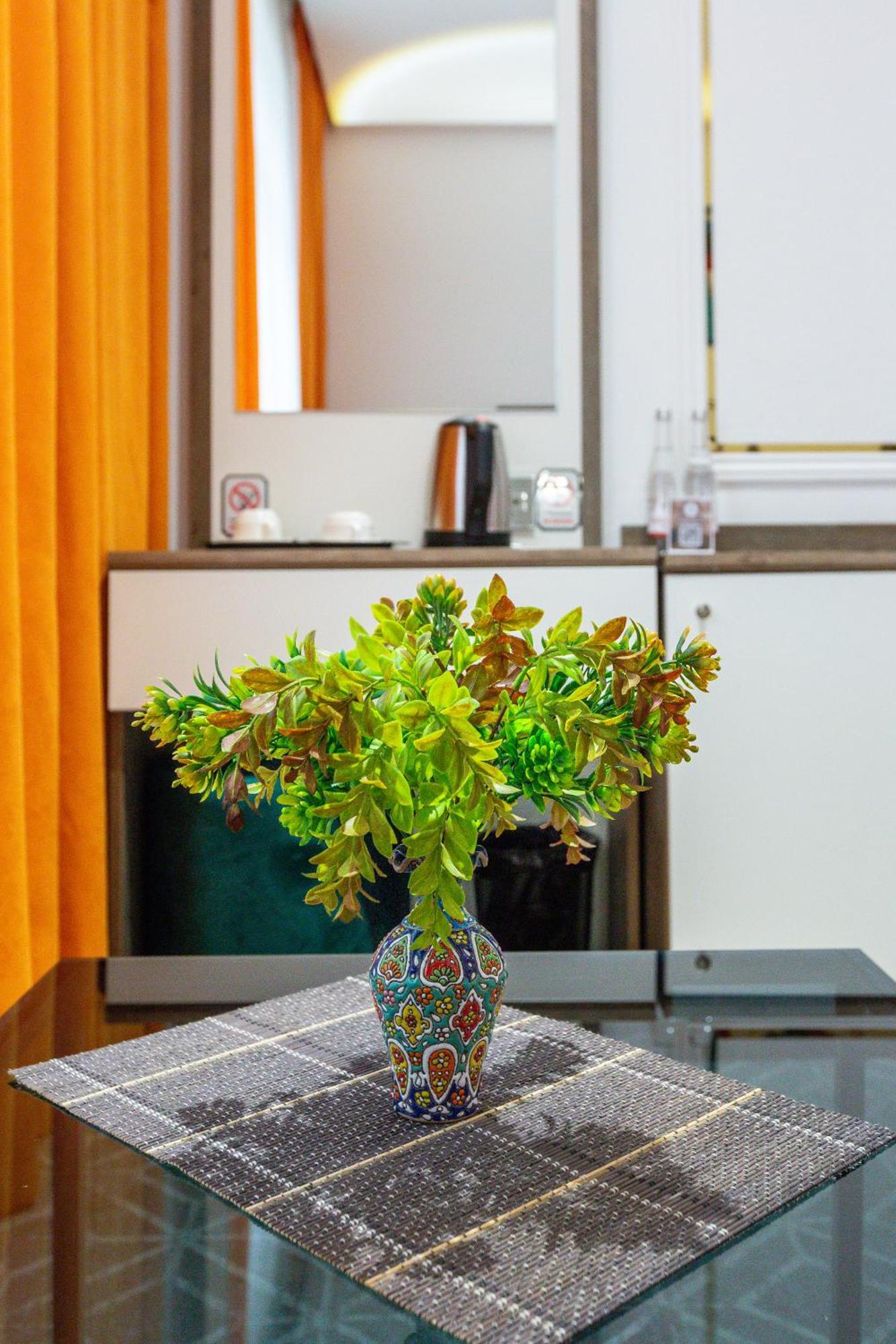 באקו Alba Hotel & Spa מראה חיצוני תמונה A bouquet of laurel leaves